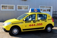 Номер такси улан. Желтое такси Улан-Удэ. Такси Улан-Удэ номера. Новое желтое такси. Новый таксопарк в Улан.