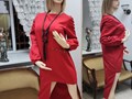 Леди в красном