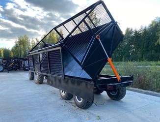 Прицеп для вывоза порубочных остатков самосвальный