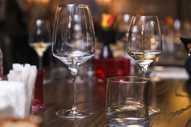 Фото компании  MOLON CAFE, кафе-ресторан 23