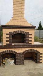 барбекю с дровником