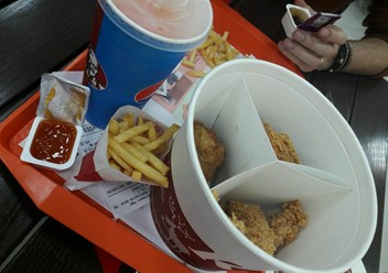 Фото компании  KFC, ресторан быстрого питания 3