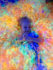 Неоновое шоу