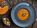 Крем-суп из тыквы - Бархатный тыквенный крем-суп с хрустящими домашними гренками | https://gotovitmama.ru/supy/krem-sup-iz-tykvy.html