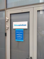 Офис компании "Cleanwindows" в Москва Сити. #cleanwindows #клининговаякомпания #уборка #чисткамебели #мойкаокон #офис