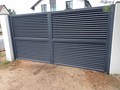 Ворота распашные под жалюзи твист