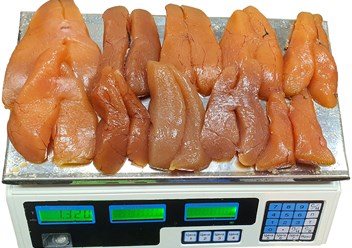 Инспекция икры минтая