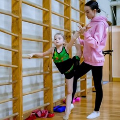 Фото компании  Всероссийская сеть детских спортивных школ по художественной гимнастике и спортивной акробатике «FD » на Авиационной улице 7