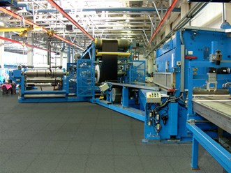 Модульные напольные покрытия для производственного цеха