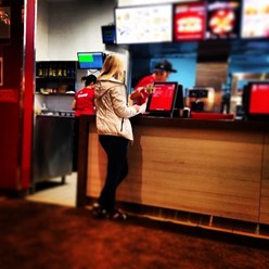 Фото компании  KFC, сеть ресторанов быстрого питания 2