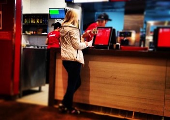 Фото компании  KFC, сеть ресторанов быстрого питания 2