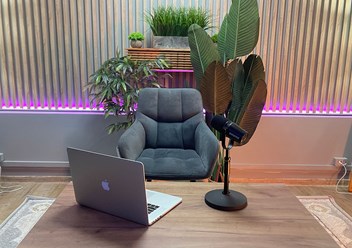 🎤Студия записи подкастов - "Подкаст.Москва" центр Москва
💬Забронировать студию: +7(926)099-99-27 (Telegram, WhatsApp)
📝Сайт: https://подкаст.москва