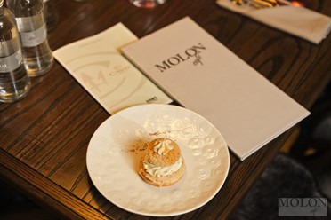 Фото компании  MOLON CAFE, кафе-ресторан 43