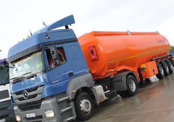 г.Самара.Прямогонный Бензин (БГС,Нефрас),
   Плотность 0,710, сера 0,4,
 Октан (Моторн)- 58- 36000 руб/т.