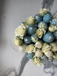 шляпная коробка из клубники  в бельгийском шоколаде