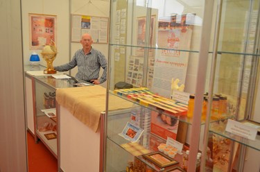 Сергей Петров - автор уникальных технологий переработки янтаря и выработки на его основе ЯНТАРНОЙ КИСЛОТЫ