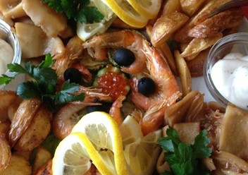 Фото компании  Восток-Запад, ресторан-пиццерия 3