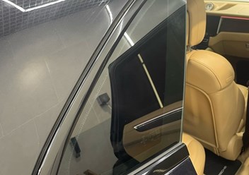 Оклейка машин в СПб, детейлинг стулия в Охта Парк