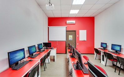 Фото компании  Компьютерная Академия ТОР 9