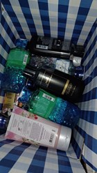 Косметика, купленная в Америке, доставлена в посылке, относящейся к коммерческой, превышала стоимость товара в 200 евро, и вес был более 31 кг.