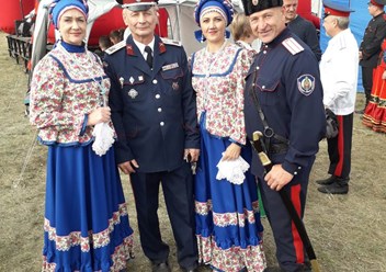 Ансамбль народной песни "Затея"  и атаман Курский