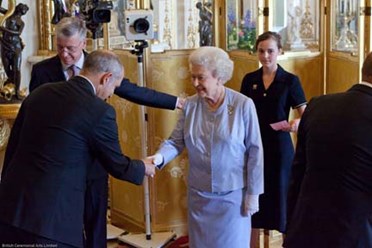 Вручение престижной премии Королевы Великобритании Елизаветы Второй 2010 год