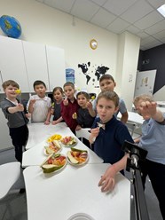 Фруктовый день.