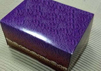 Производство картонных коробок с печатью поз заказ.