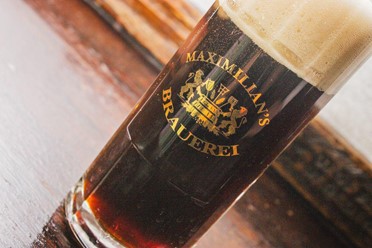 Фото компании  Максимилианс, баварский клубный ресторан-пивоварня 43