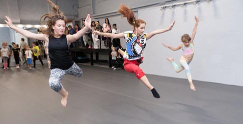 Фото компании  Детская школа танцев "ТанцБАЗА" 7