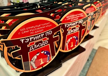 Кубки из металла до 30см высотой. Цена за 1шт от 2100руб.