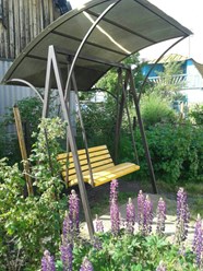 Кованые качели для дачи, загородного дома, сада.  Больше моделей на нашем сайте: http://www.artis-tk.ru/