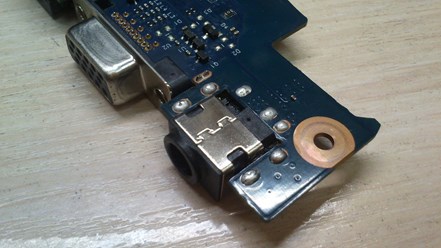 Samsung R540 Замена разъема питания