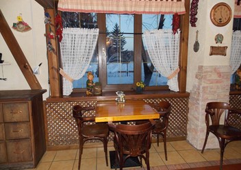Фото компании  Pub Club, кафе-бар 1