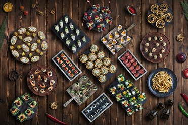 Фуршетный сет "Вечеринка в офисе" (на 10-12 персон) | https://gotovitmama.ru/sety/furshetnyj-set-vecherinka-v-ofise.html