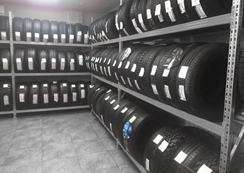 Стеллажи для автомобильных колёс