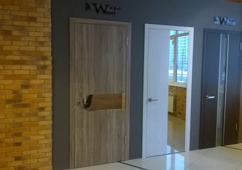 Фото компании  Фирменный салон фабрики дверей WAKEWOOD 5