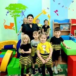 Частный детский сад - школа ОБРАЗОВАНИЕ ПЛЮС...I приглашает на обучение. Дети весь день погружены в жизнь образовательного центра, который отличается новейшей системой детсад-школа.