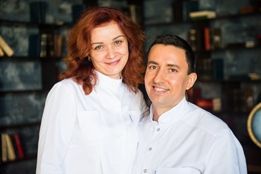 Руководители клиники Максим Александрович и Анжелика Александровна Терюховы