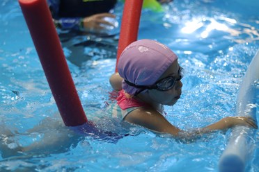 Фото компании ООО Бассейн "ШАРКИ" 1