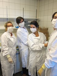 Сотрудницы