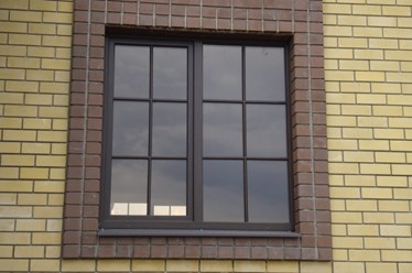 Ламинированные окна с раскладкой