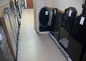 Офис ОРК "Память - В" ул. Фрунзе, 93, 1 этаж со стороны Флагмана