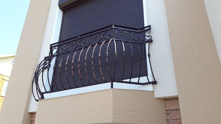 Балкон кованый, балконные ограждения.  Больше моделей на нашем сайте: http://www.artis-tk.ru/