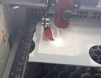 Клише для печатей и штампов мы деалаем на лазерном оборудовании