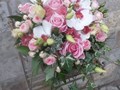 Свадебный букет с орхидей и пионовидной розой
