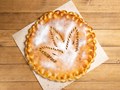 Осетинский пирог с яблоком и корицей