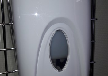 AC91050 Jofel Azur Сенсорный автоматический наливной дозатор для жидкого мыла на 1 литр белый