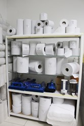 Туалетня бумага, бумажные полотенца в рулонах от производственной компании ООО &quot;Сервис&quot;.
