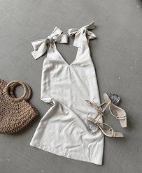 Лён,ширина 135-150 см.
Ткань лен для шитья приятная на ощупь, достаточно пластичная. Отлично подойдет для шитья - рубашек, различных блуз и топов, платьев, костюмов.